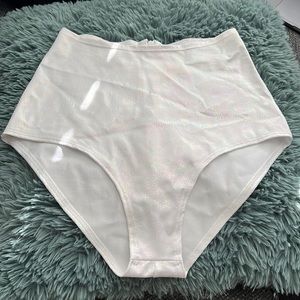 Pearl High Waisted Bottoms